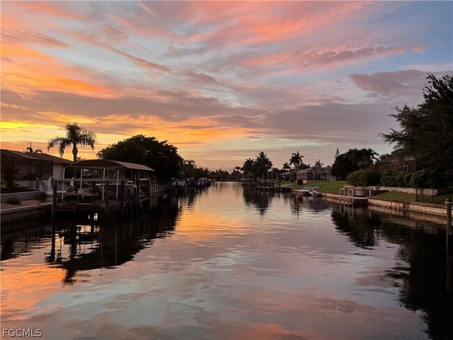 Building Photo - 4336 Coronado Pkwy