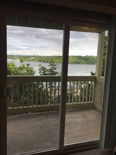 Building Photo - 1700 W Sunn Fjord Ln