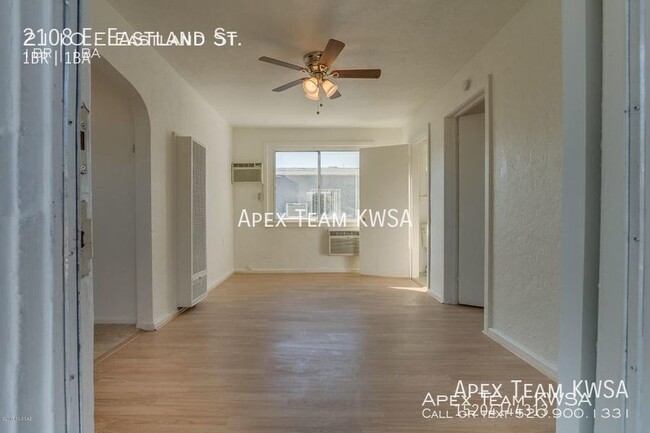 Building Photo - $825 Beautifully Remodeled 1 Bed | 1 Bath ...