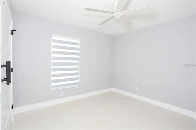 Building Photo - 2913 Eagle Lake Dr