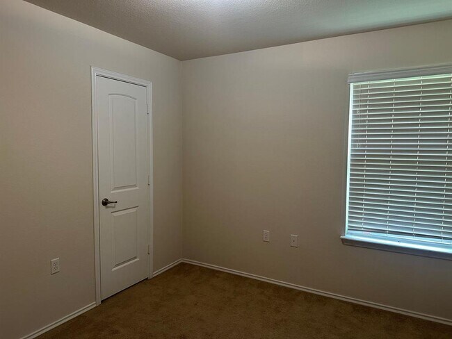 Building Photo - 4220 Creede Dr