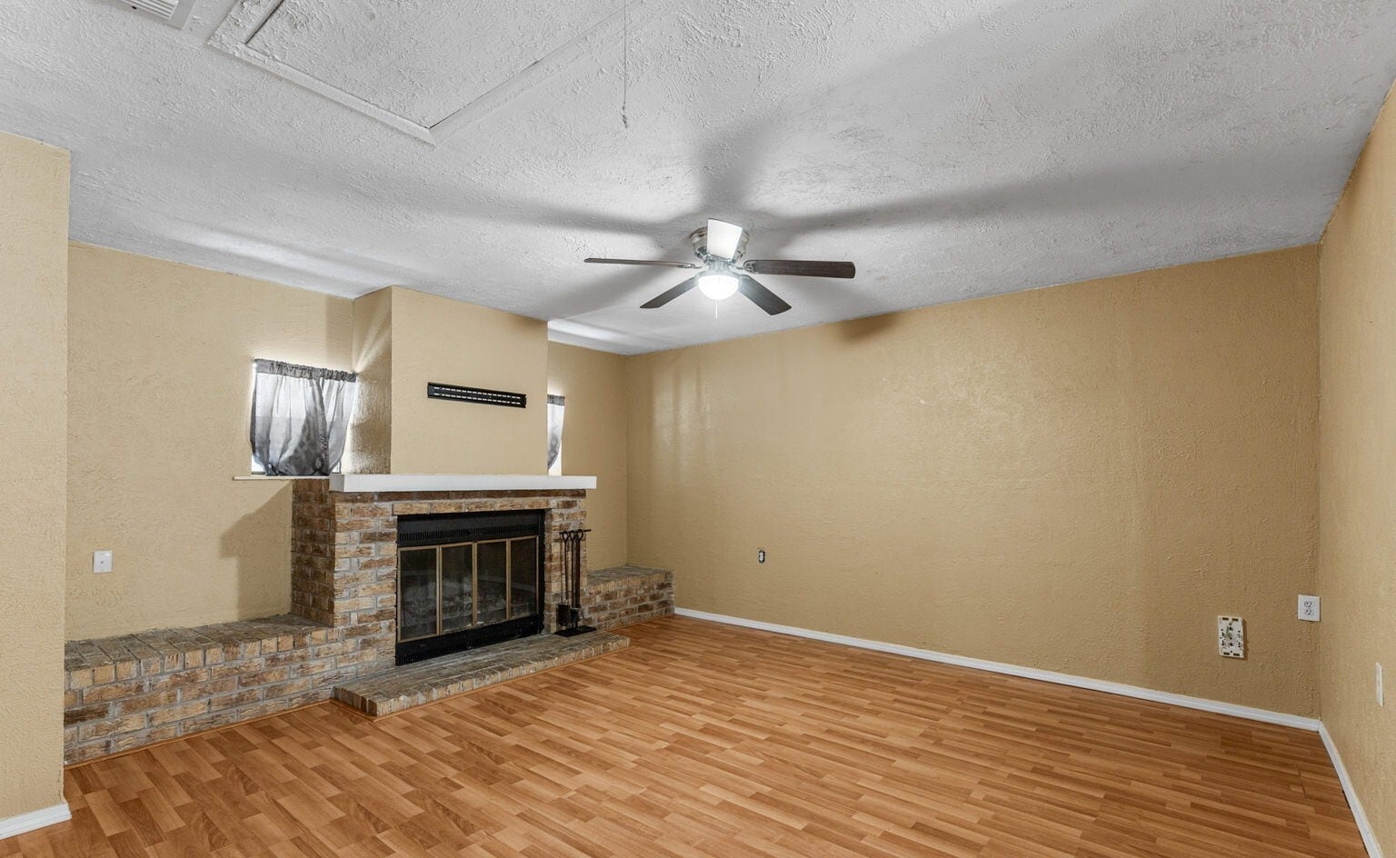 Building Photo - 216 Dirks Dr