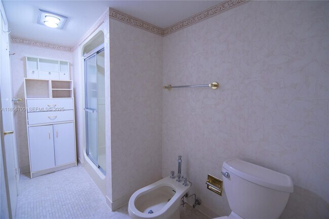 Building Photo - 300 Three Islands Boulevard