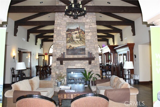 Building Photo - 2022 Via Mariposa E