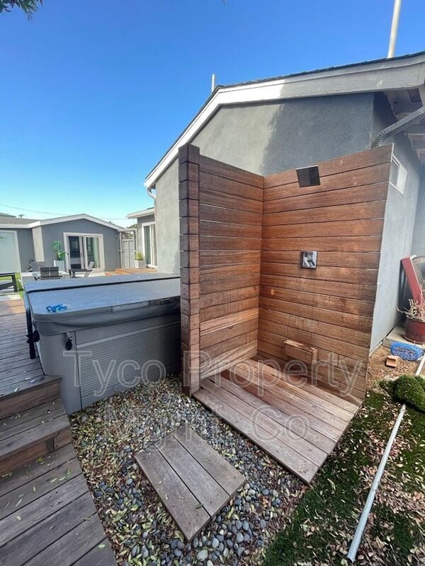 Building Photo - 392 Bonito Ave