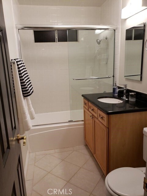 Building Photo - 8712 Fontana St