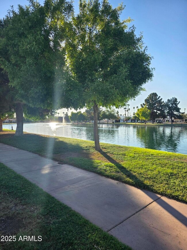 Building Photo - 570 N Villa Nueva Dr