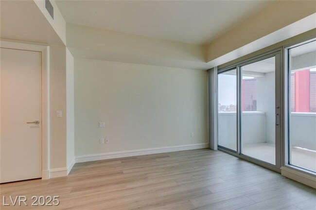 Building Photo - Luxury High-Rise Living at SKY | 29th Floo...