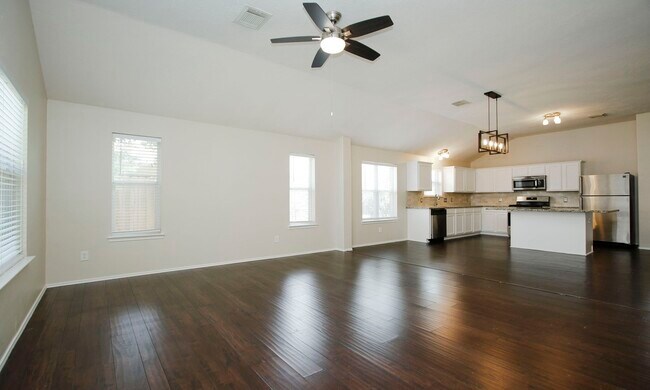 Building Photo - 8730 Cedar Walk Dr