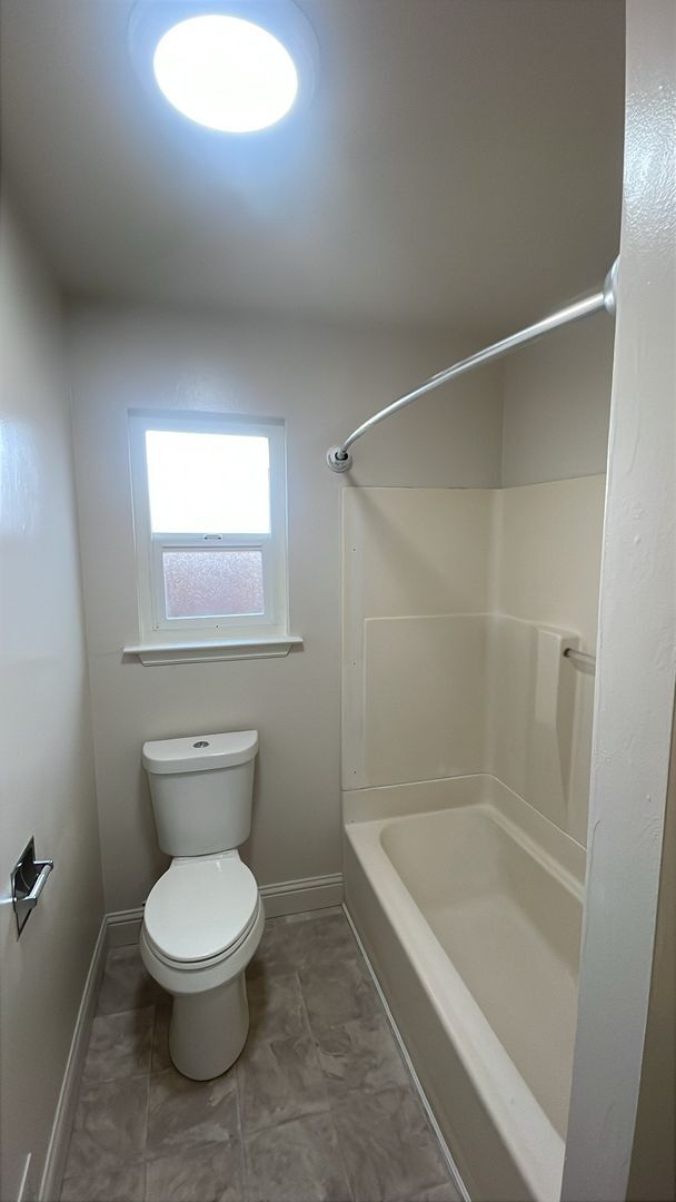 Building Photo - 4917 Orchid Way