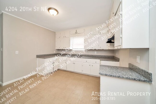 Building Photo - 4204 20th St NE