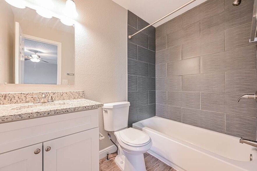 Building Photo - 19815 E Villanova Dr