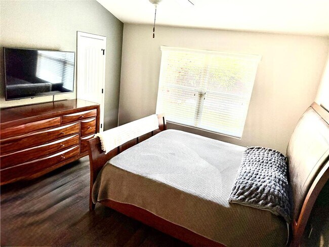 Building Photo - 2604 Garlic Creek Dr