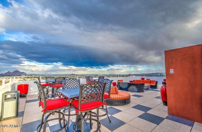 Building Photo - 4750 N Central Ave