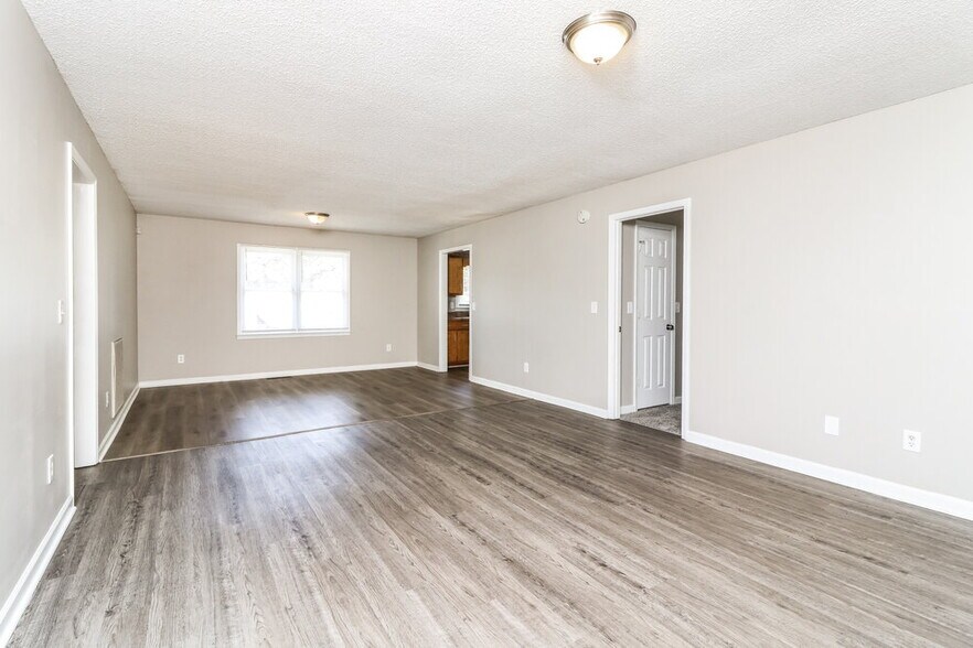 Building Photo - 56 Habersham Cir NE