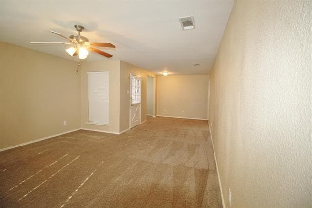 Building Photo - 313 Woodhaven Dr
