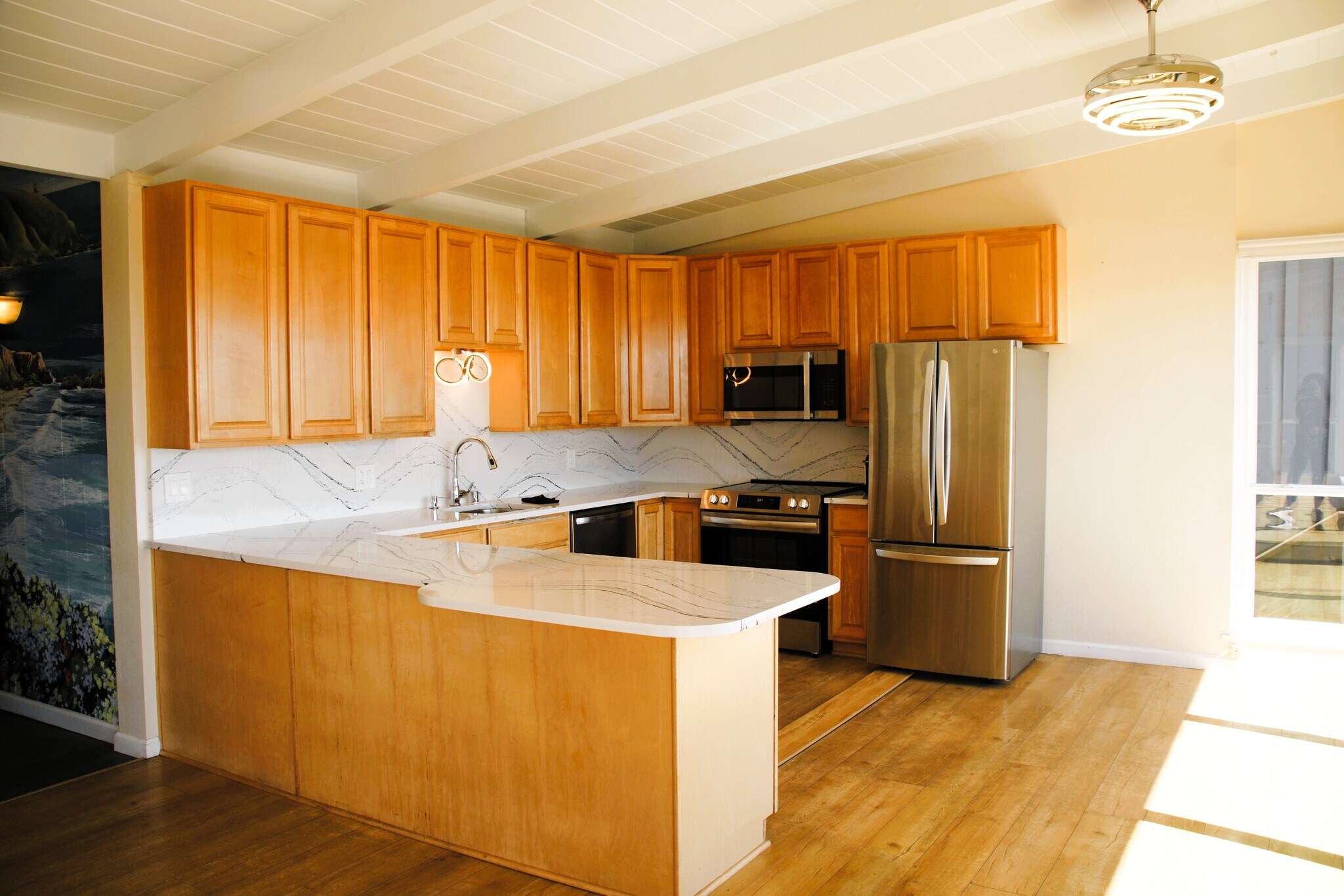 Building Photo - 220 Shoreview Dr