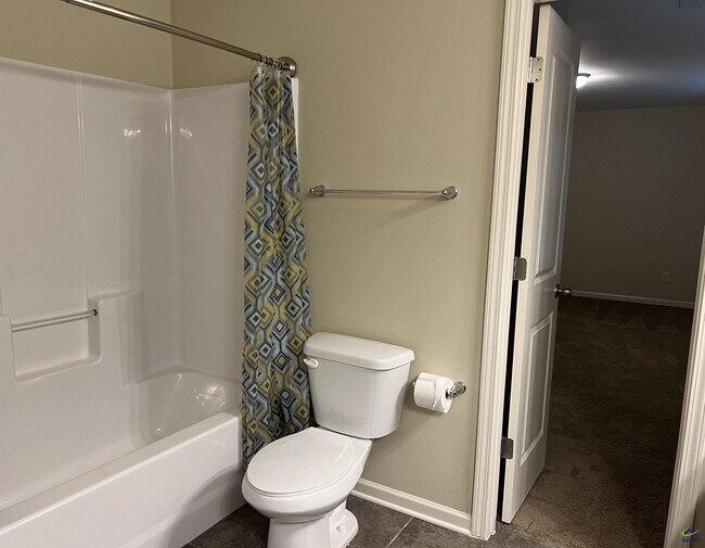 Building Photo - 204 Dog Fennel Ln