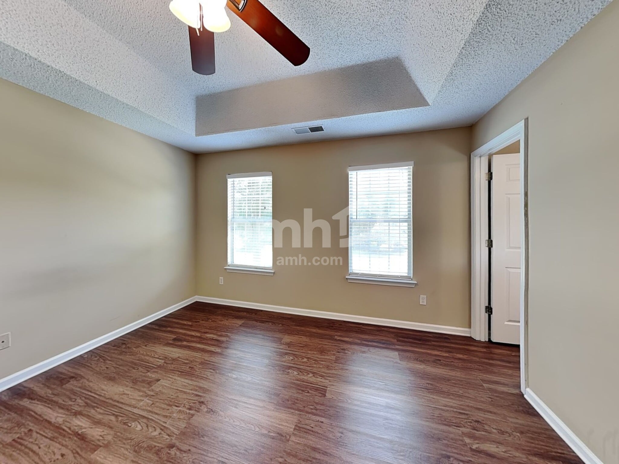 Building Photo - 12719 Diamond Dr