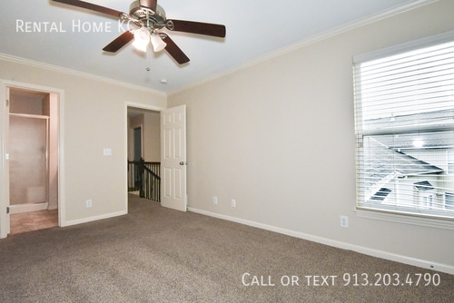 Building Photo - 14807 Robinson St