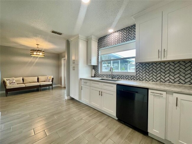 Building Photo - 2107 E Atmore Cir