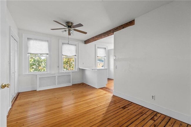 Building Photo - 24 Atlantic St