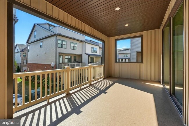 Building Photo - 22310 Seabring Terrace