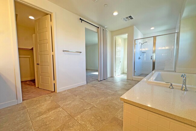 Building Photo - 1635 Faldo Ct