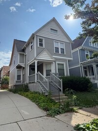 Building Photo - 1522 N Cass St