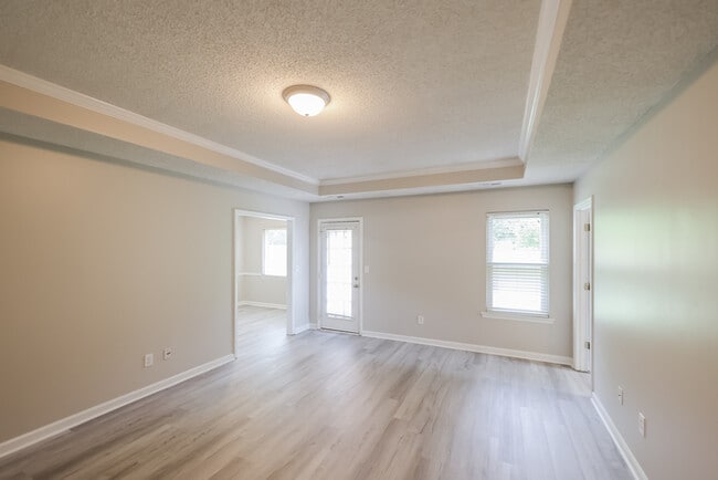 Building Photo - 202 Brook Wind Dr