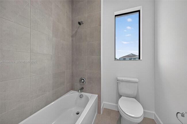 Building Photo - 2722 NW 87th Ter