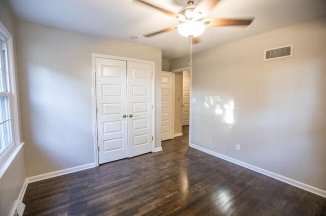 Building Photo - 128 Seneca Ln