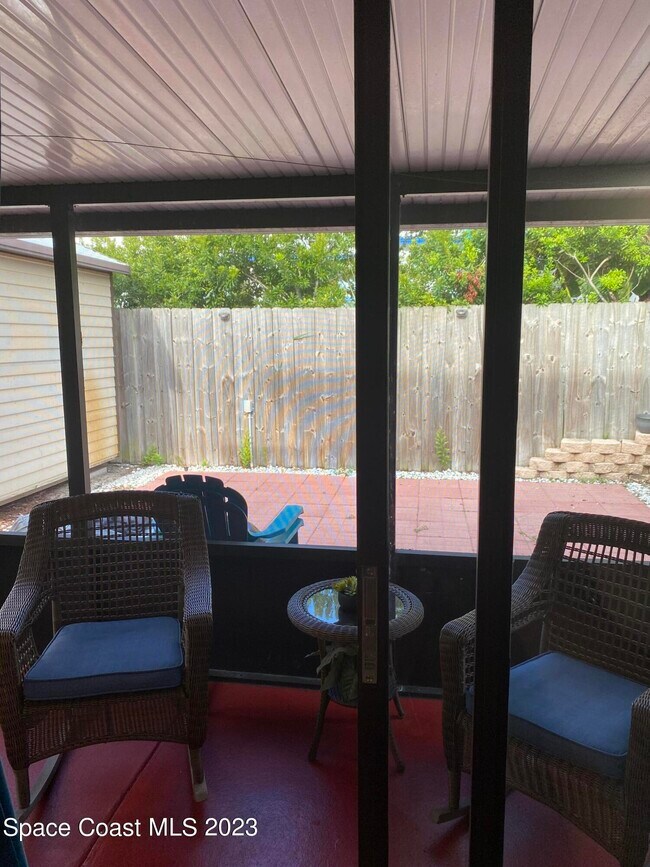 Building Photo - 8056 Sunset Ct