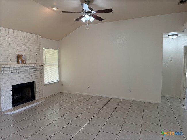 Building Photo - 3404 Granite Dr
