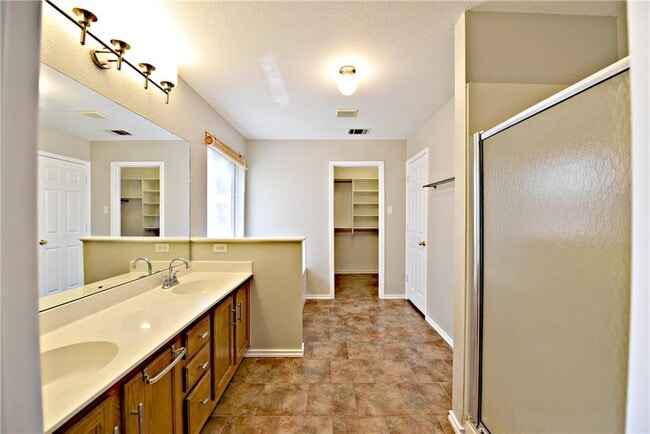 Building Photo - 8416 Alvin High Ln