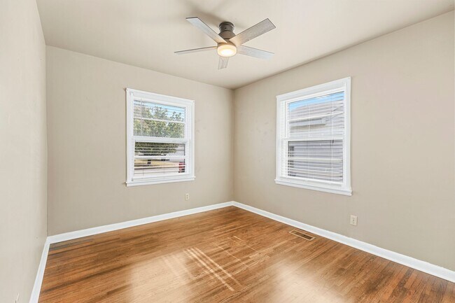 Building Photo - Charming 3-Bedroom Home Near the Rose Dist...