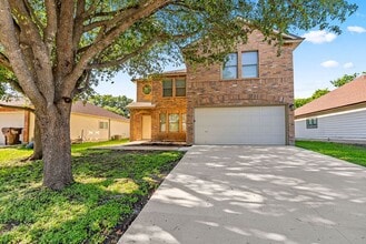 Building Photo - Beautiful 3 bedroom, 2.5 bathroom home in Round Rock!!!