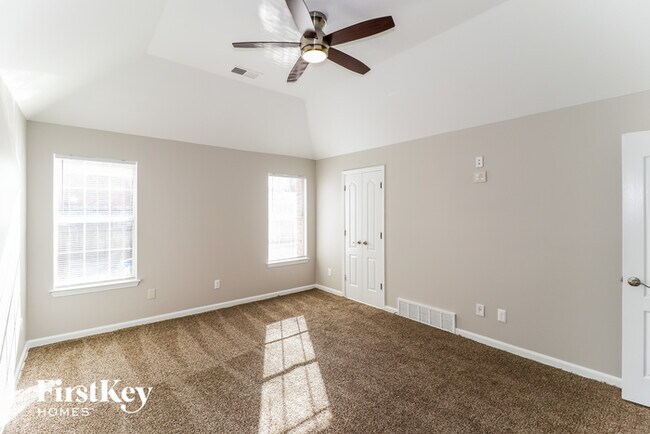 Building Photo - 9751 Misty Bay Cove