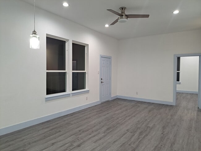 Building Photo - 3320 Noor St