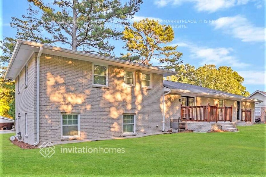 Building Photo - 2917 Chukar Trail