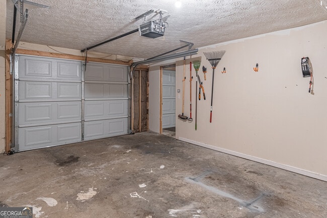 Building Photo - 5747 Starboard Ct