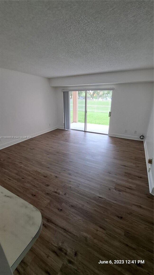 Building Photo - 15770 SW 106th Terrace