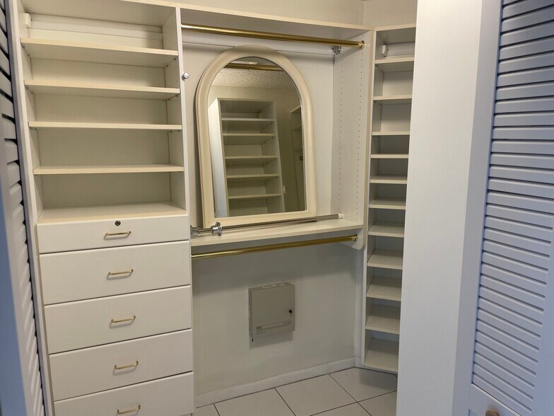 Master Closet - 14260 SW 57th Ln