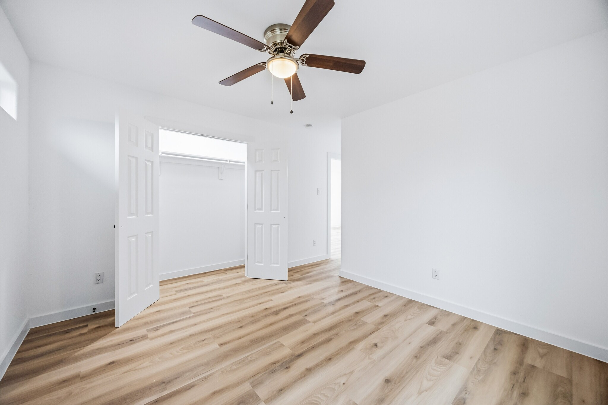 Building Photo - 9318 Sundown Dr