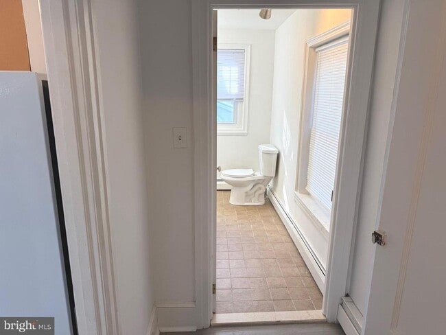 Building Photo - 134 N Main St