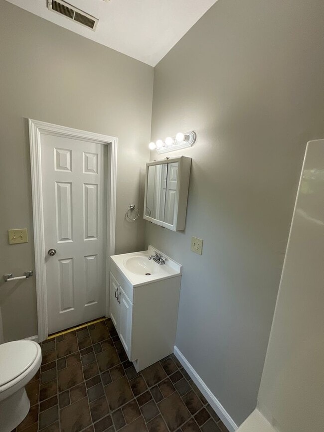 Building Photo - 3449 Erin Ave