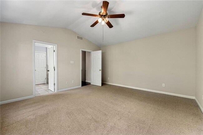 Building Photo - 7260 Foxberry Ct