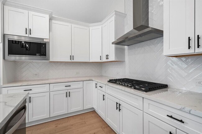 Building Photo - 25330 Balvaird Dr