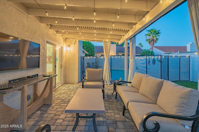 Building Photo - 15641 N 63rd St