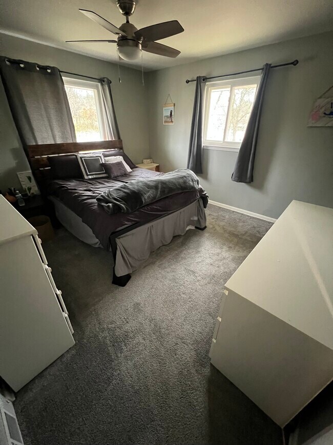 Building Photo - 6712 Grove Rd